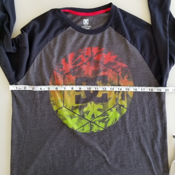DC Shoe Men's Raglan Baseball T-Shirt sz Medium Palm Tree Graphic Multicolored - Picture 6 of 7